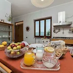 Alojamento de Acomodação e Pequeno-almoço Albachiara Ogliastro Cilento