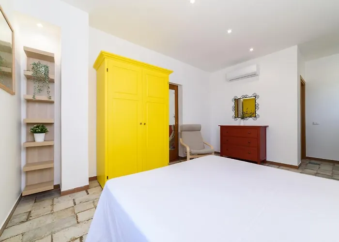 Albachiara Alojamento de Acomodação e Pequeno-almoço 4*