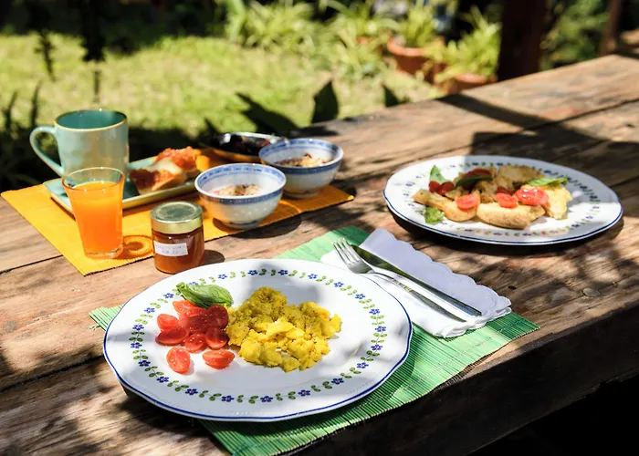 Alojamento de Acomodação e Pequeno-almoço Albachiara 4*